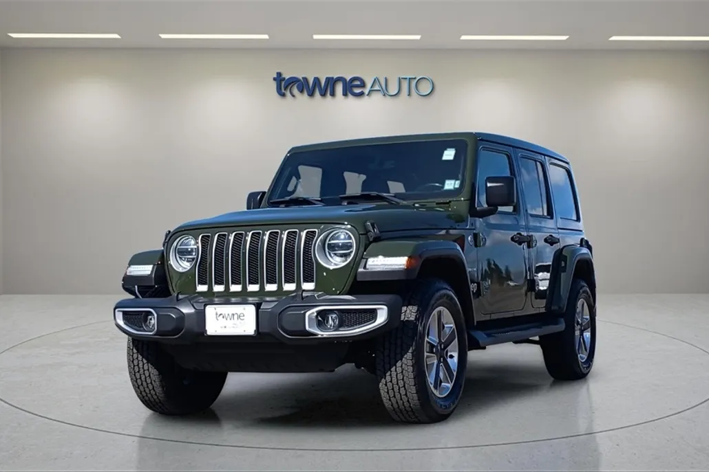 2021 Jeep Wrangler Unlimited Sahara photo 1