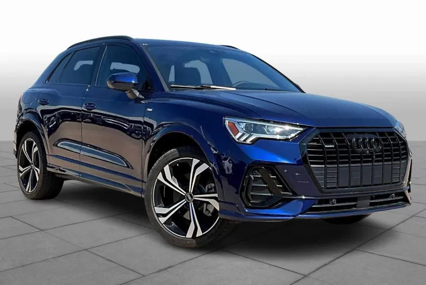 2023 Audi Q3 S line Premium Plus photo 1