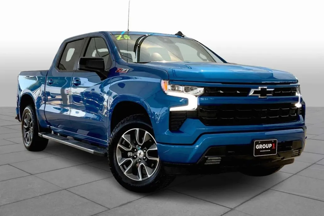 2024 Chevrolet Silverado 1500 RST photo 1