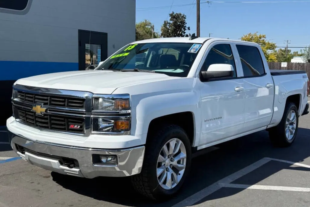 2015 Chevrolet Silverado 1500 LT Z71 photo 1