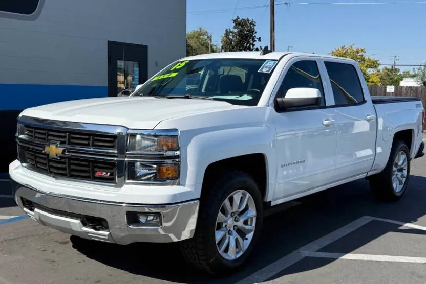 2015 Chevrolet Silverado 1500 LT Z71 photo 1
