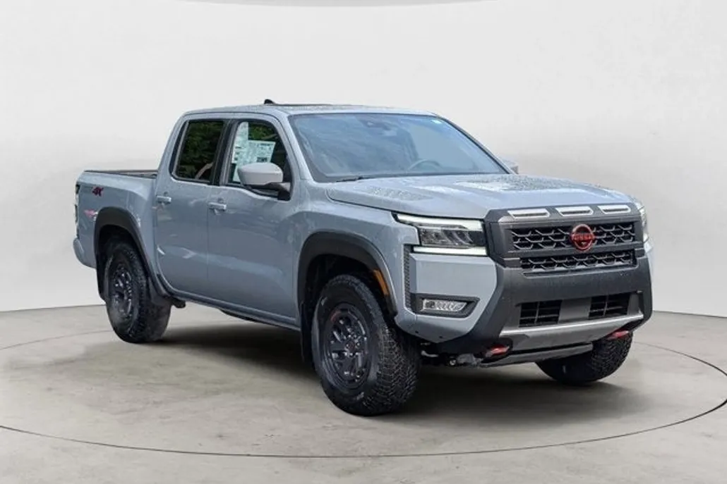 2025 Nissan Frontier PRO-4X photo 1