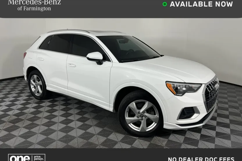 2020 Audi Q3 Premium photo 1