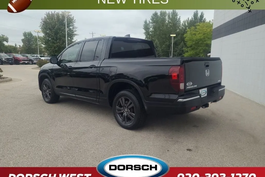 2019 Honda Ridgeline Sport photo 1