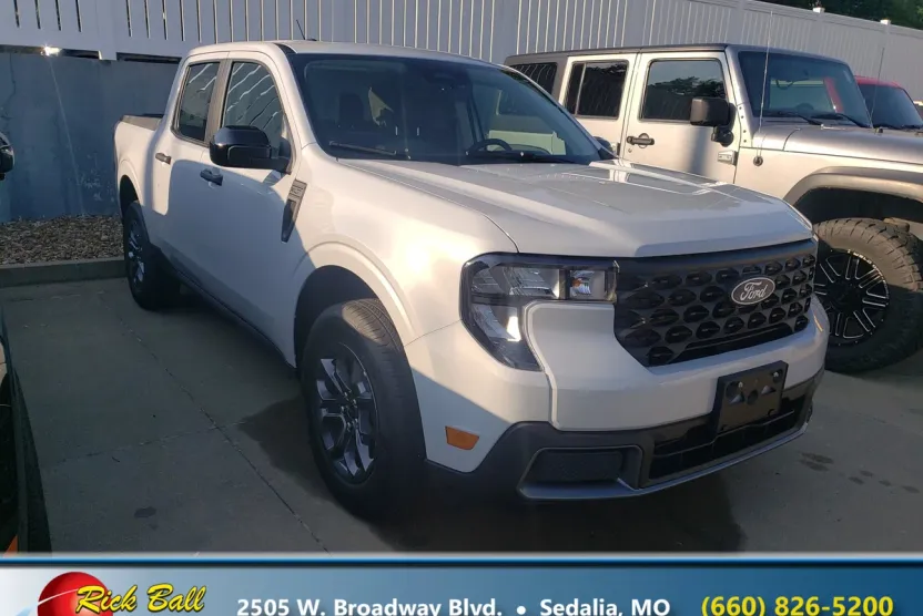 2025 Ford Maverick XLT photo 1