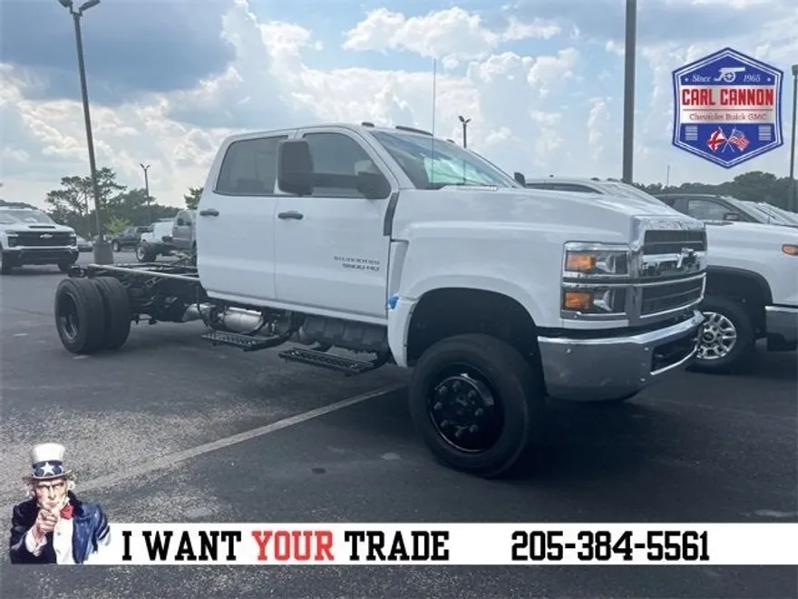 2024 Chevrolet Silverado 5500HD Work Truck photo 1