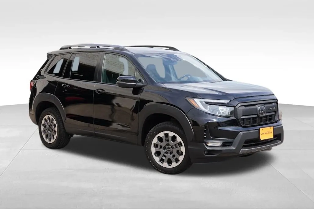 2024 Honda Passport TrailSport photo 1