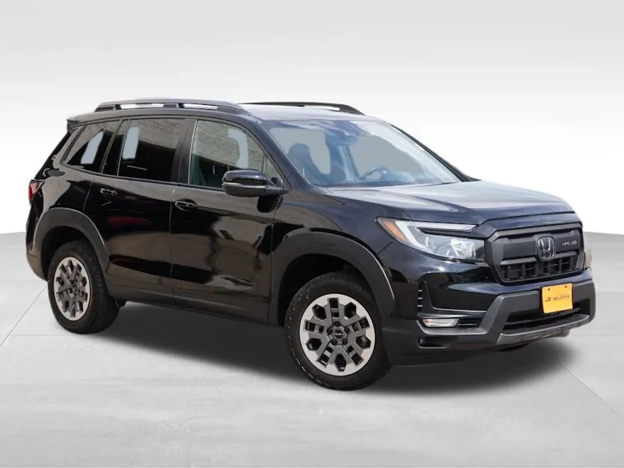 2024 Honda Passport TrailSport photo 1
