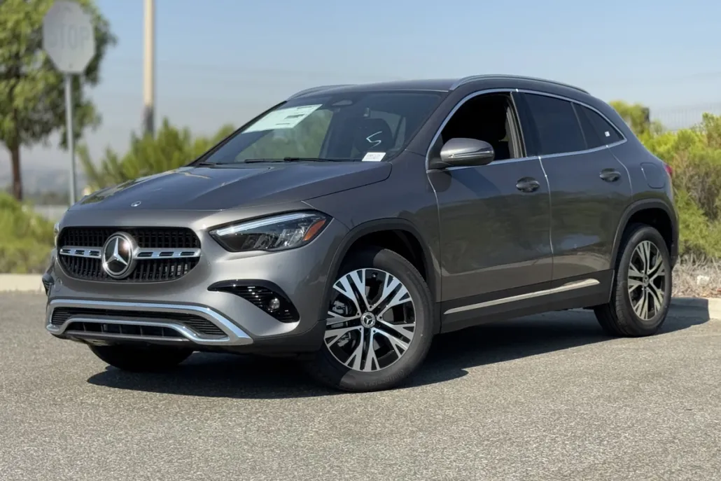 2026 Mercedes Benz GLA 250 photo 1