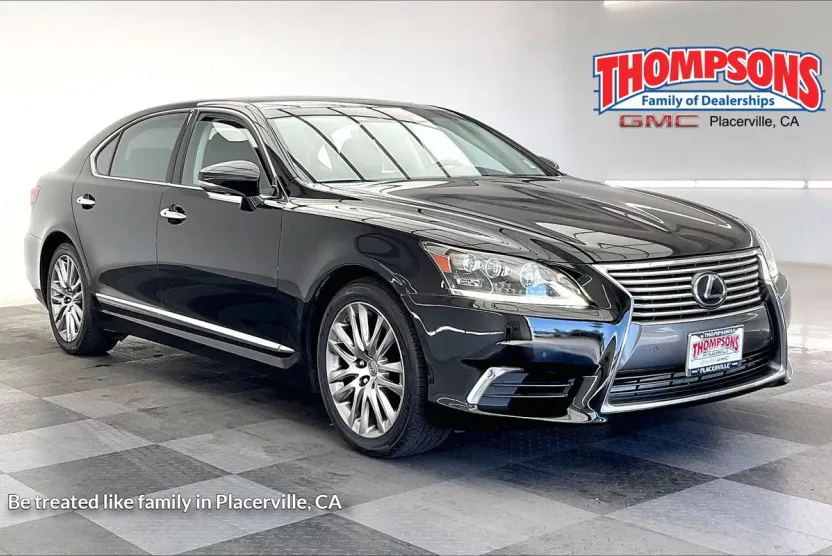 2015 Lexus LS 460 L photo 1