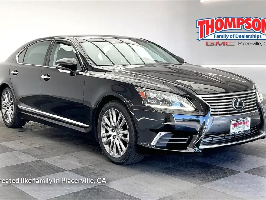 2015 Lexus LS 460 L photo 1