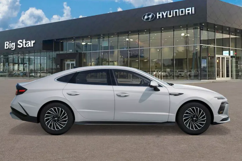 2026 Hyundai Sonata SEL photo 1