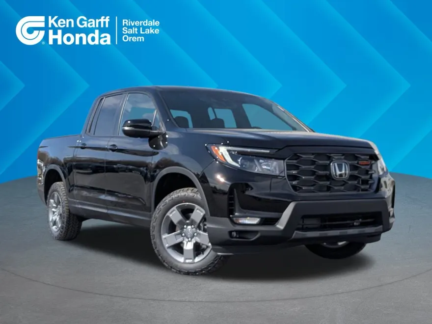 2025 Honda Ridgeline TrailSport photo 1