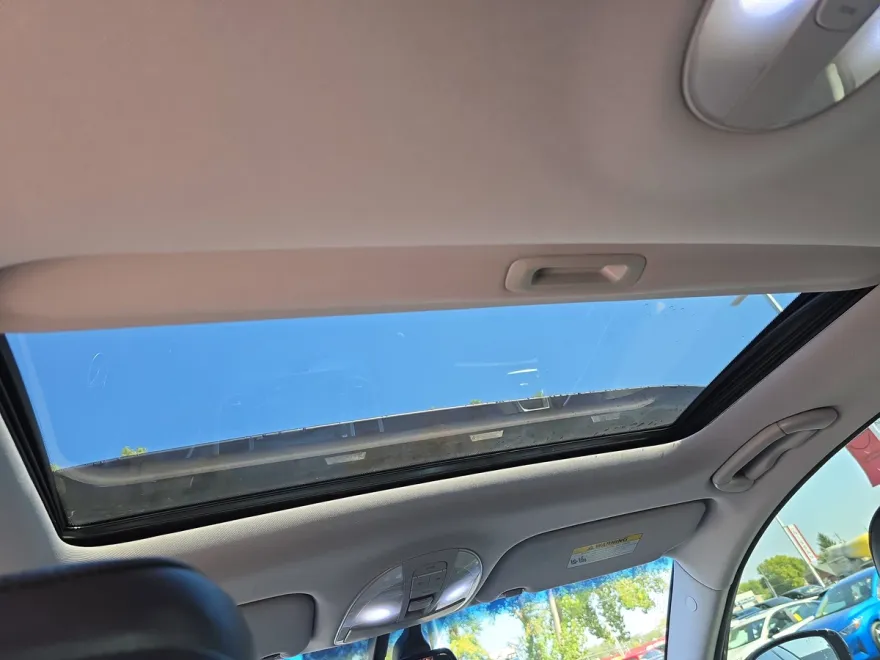 2013 Hyundai Genesis 3.8 photo 1