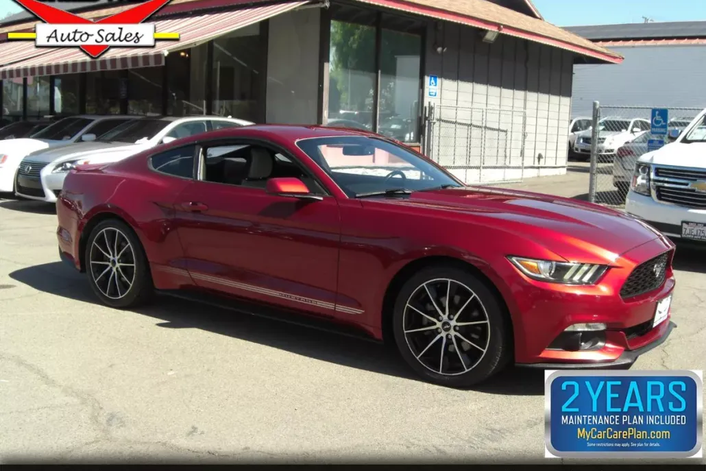 2017 Ford Mustang EcoBoost photo 1