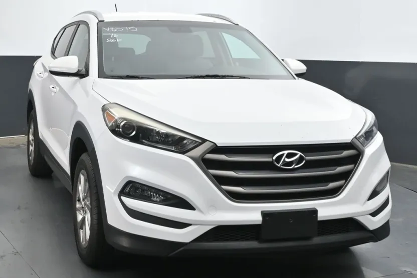 2016 Hyundai Tucson SE photo 1