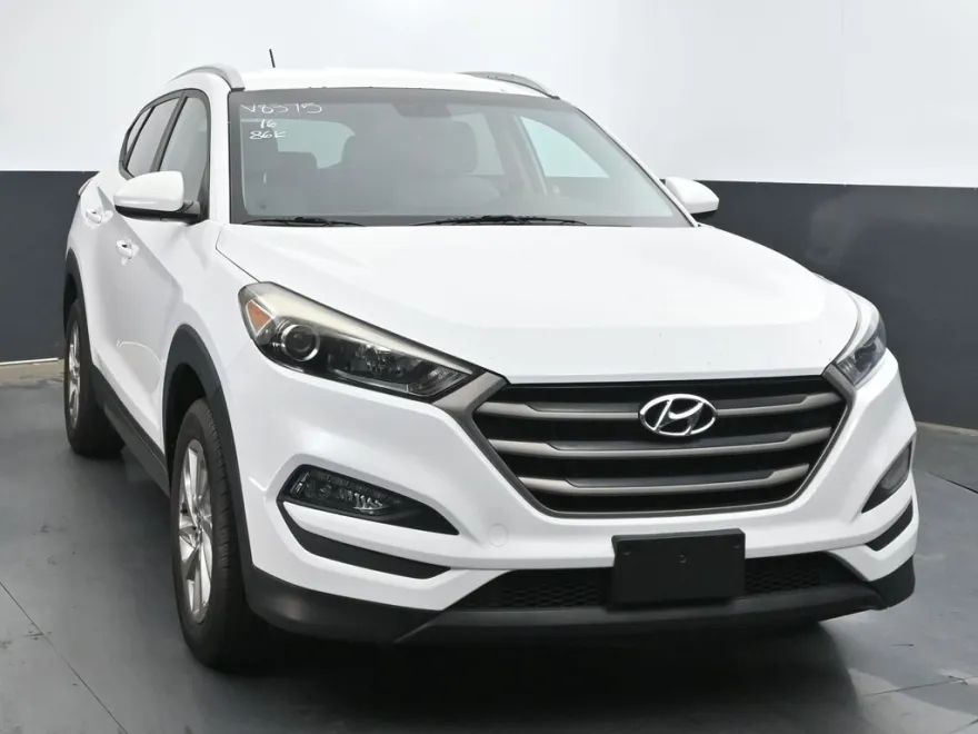 2016 Hyundai Tucson SE photo 1