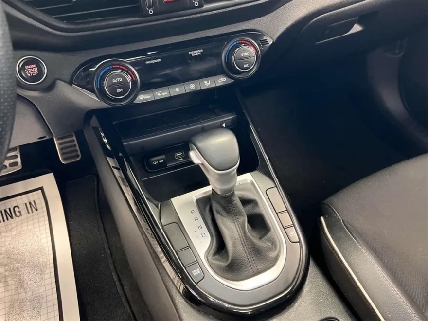 2023 Kia Forte GT-Line photo 24