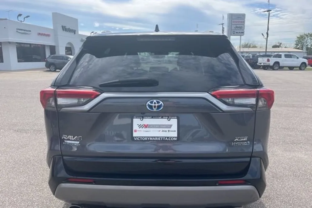2023 Toyota RAV4 Hybrid XSE photo 1