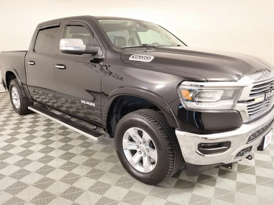 2019 Ram 1500 Laramie photo 1