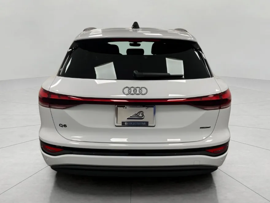 2025 Audi Q6 E-tron Premium Plus photo 1