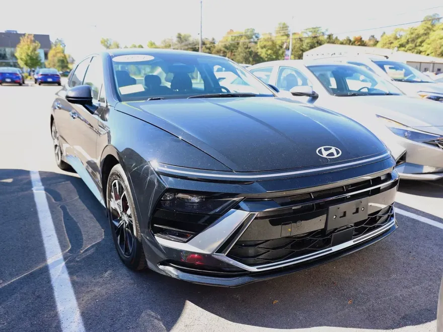 2024 Hyundai Sonata SEL photo 1