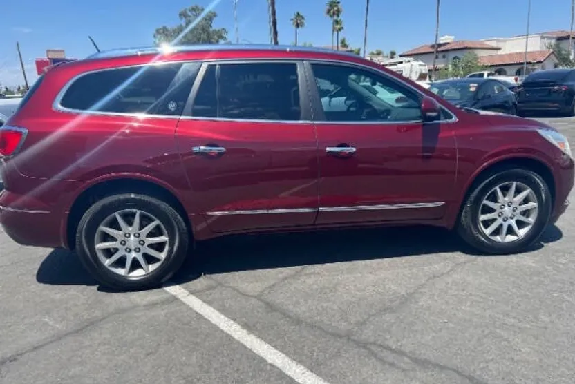 2017 Buick Enclave Convenience photo 1