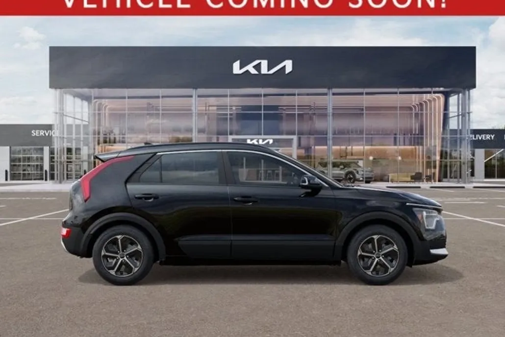 2025 Kia Niro EX photo 1