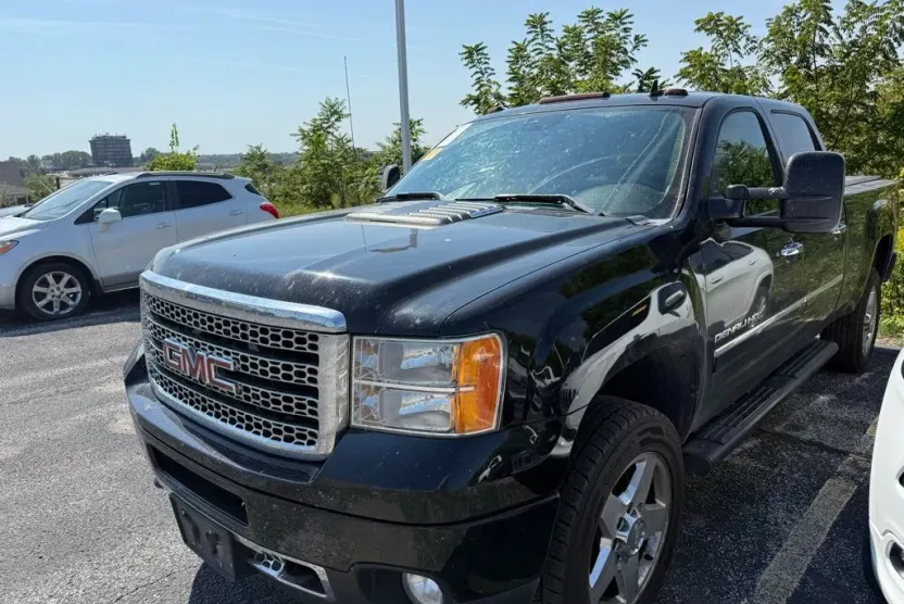 2012 Gmc Sierra Denali photo 1