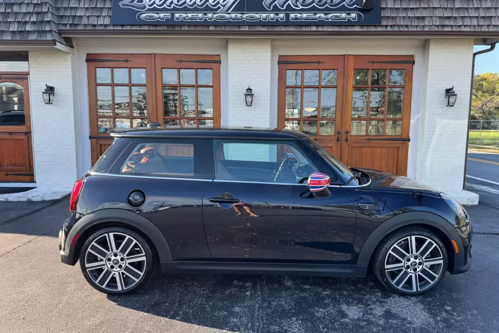 2024 Mini Cooper 2 Door Hardtop S photo 1