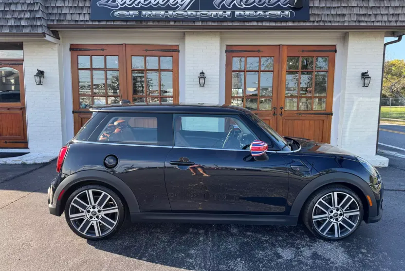 2024 Mini Cooper 2 Door Hardtop S photo 1