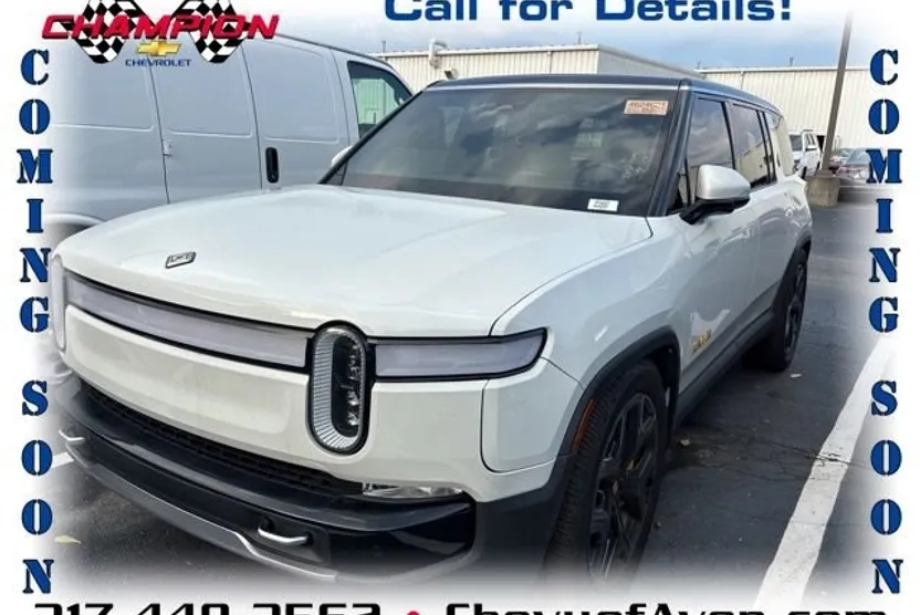 2023 Rivian R1S Adventure photo 1