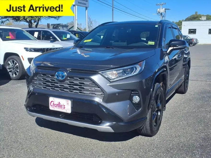2019 Toyota RAV4 Hybrid XSE photo 1