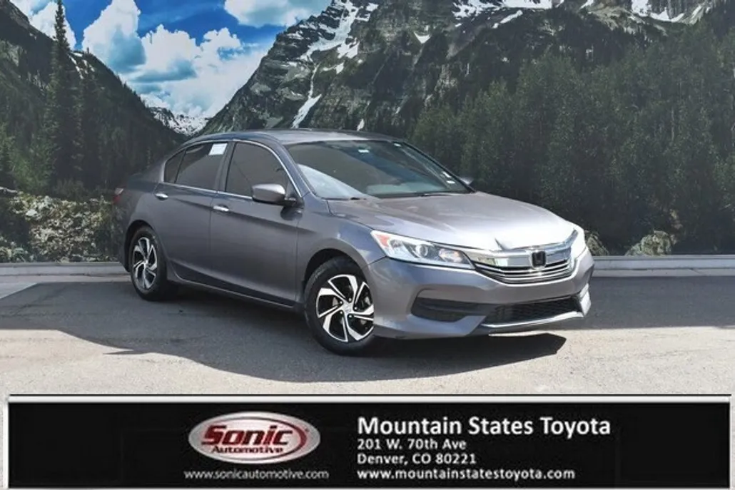 2017 Honda Accord LX photo 1