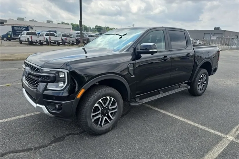 2025 Ford Ranger Lariat photo 1