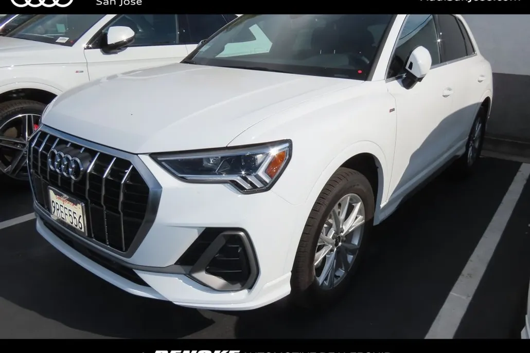 2025 Audi Q3 S line Premium Plus photo 1