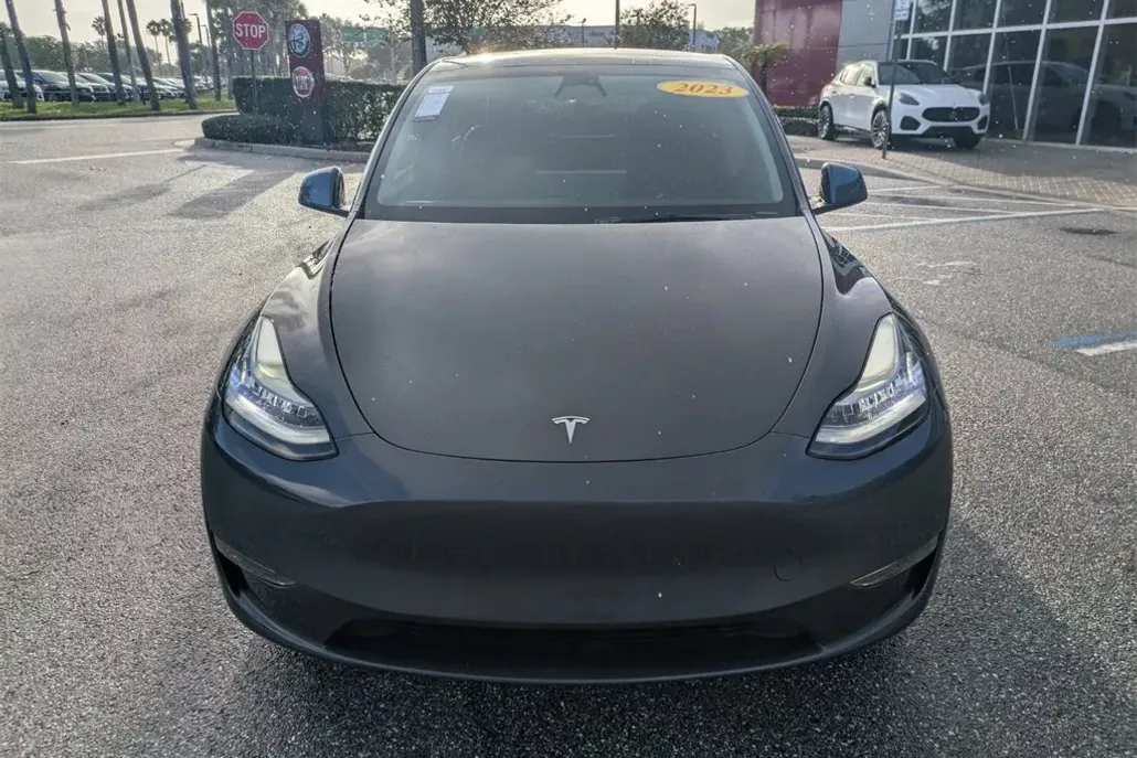 2023 Tesla Model Y Long Range photo 1
