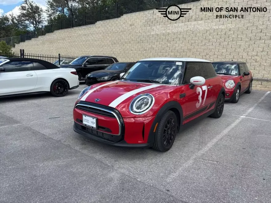 2024 Mini Cooper 2 Door Hardtop photo 1