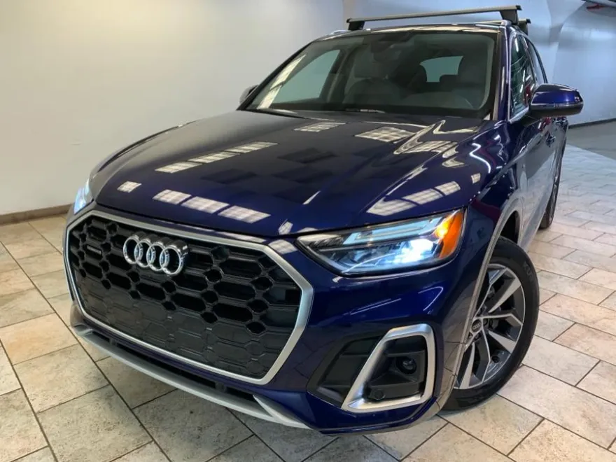 2022 Audi Q5 S line Premium Plus photo 1