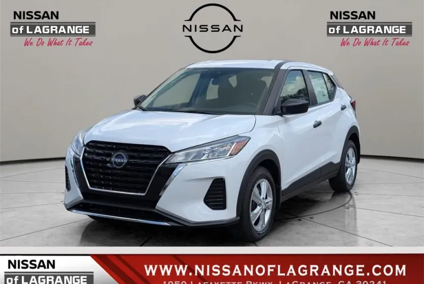 2025 Nissan Kicks Play S photo 1