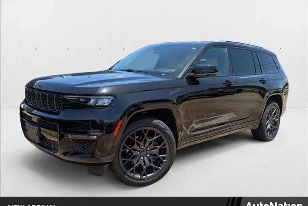 2023 Jeep Grand Cherokee Summit Reserve photo 1