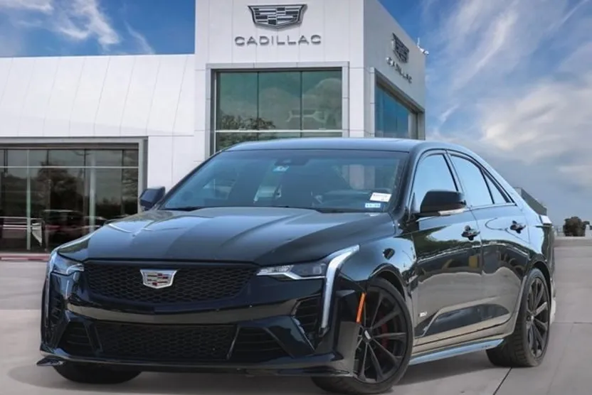 2023 Cadillac CT4 photo 1
