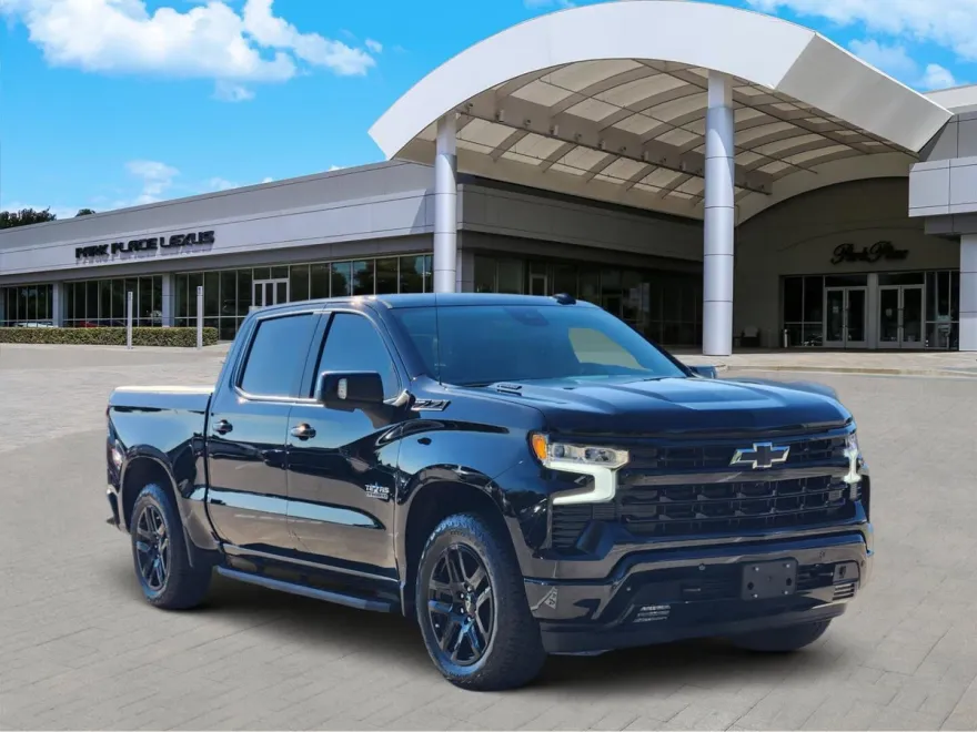 2024 Chevrolet Silverado 1500 RST photo 1