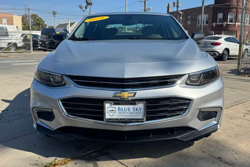 2018 Chevrolet Malibu LS photo 1