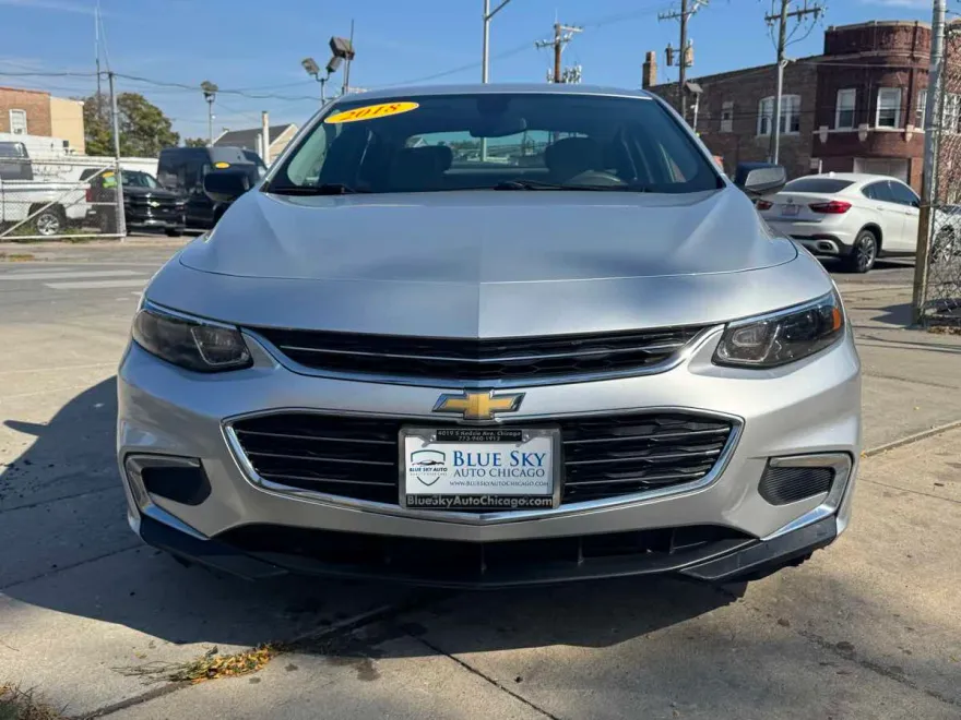 2018 Chevrolet Malibu LS photo 1