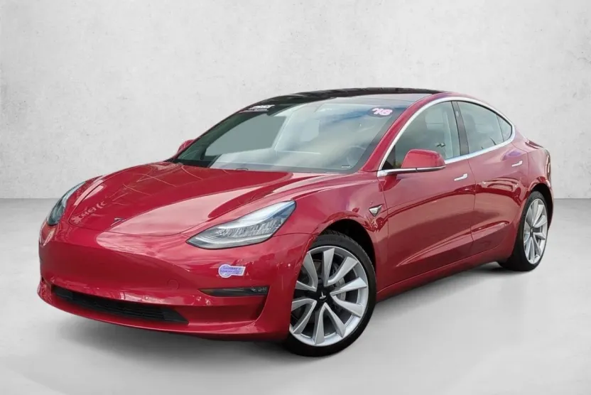 2018 Tesla Model 3 Long Range photo 1