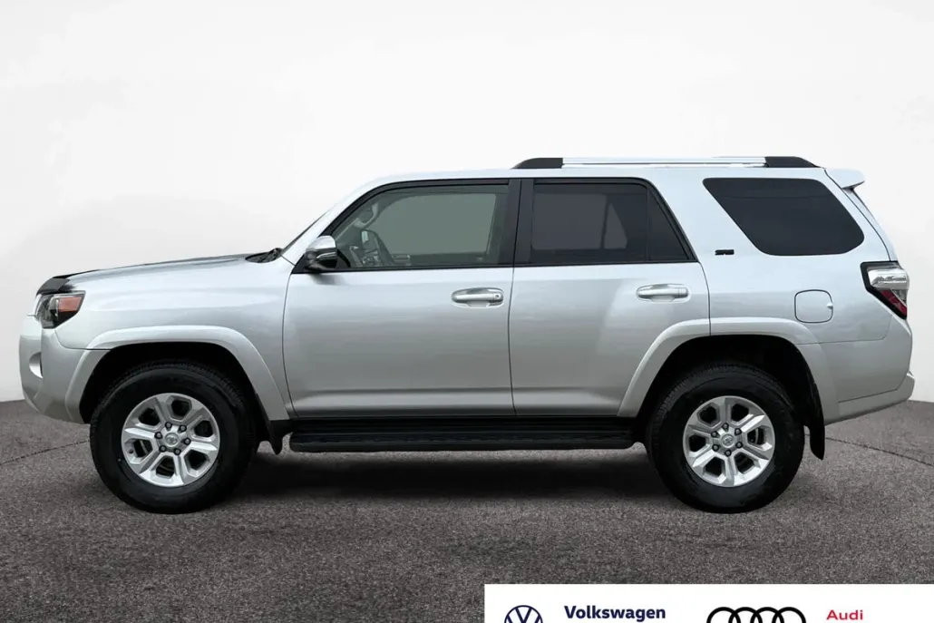 2019 Toyota 4Runner SR5 Premium photo 1