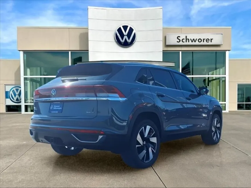 2026 Volkswagen Atlas Cross Sport SE Technology photo 1
