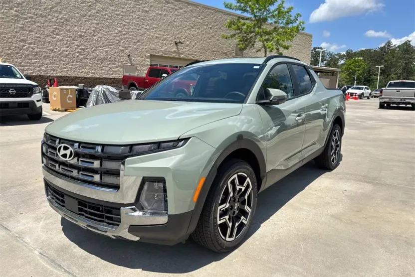 2025 Hyundai Santa Cruz Limited photo 1