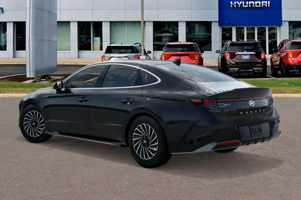 2025 Hyundai Sonata Hybrid Limited photo 1